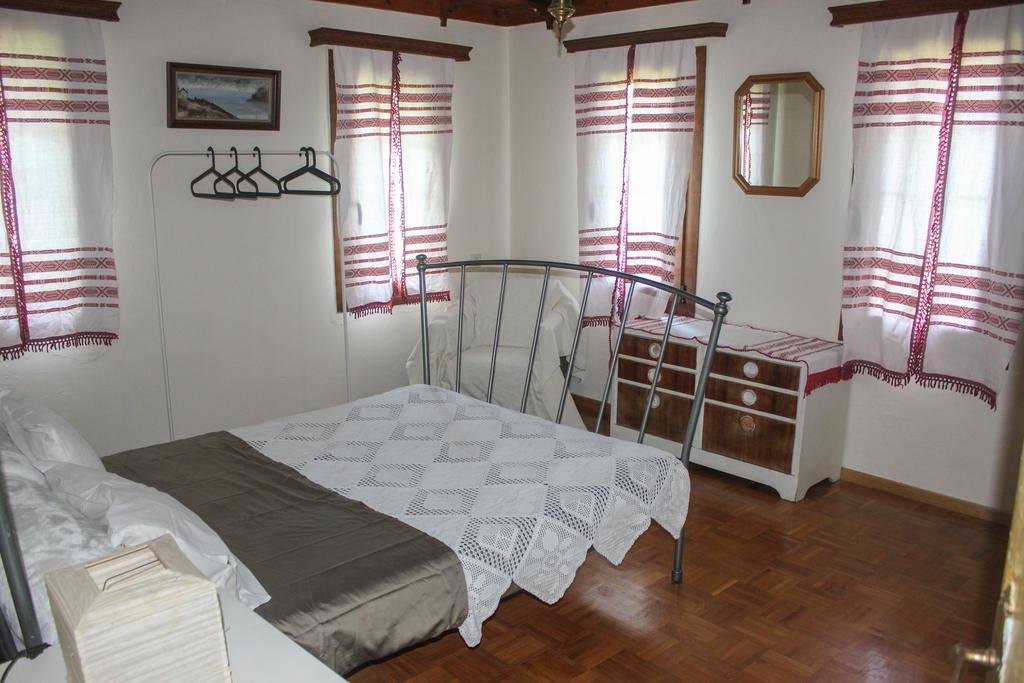 Doctors' House Mikros Prinos Villa Phòng bức ảnh